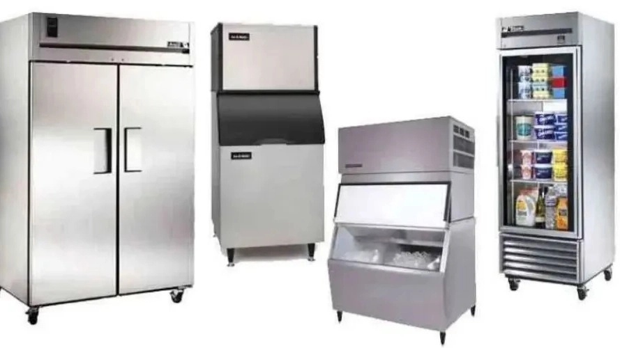 Types of industrial refrigerators and freezers